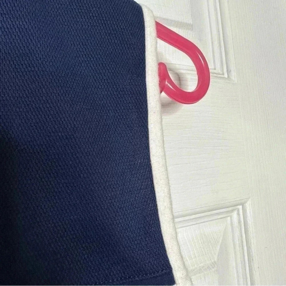 Izod Polo Shirt Sleeveless Collared Striped Blue & White Size Medium - Picture 16 of 16